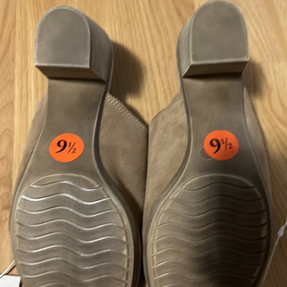 NWT Marielle Heel Shoes SZ 9.5 - Picture 5 of 6